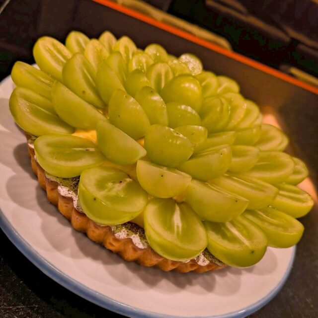 🍇シャインマスカットのタルト🥧
・
・
・
・
・
#新宿 #新宿グルメ #新宿ディナー #歌舞伎 #歌舞伎グルメ
#フレンチ #ダイニングバー #バー #居酒屋 #カフェ #夜カフェ