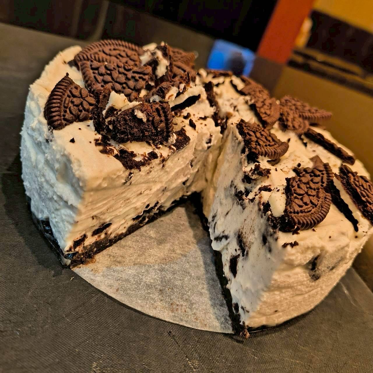 🍪オレオレアチーズケーキ🧁
・
・
・
・
・
#新宿 #新宿グルメ #新宿ディナー #歌舞伎 #歌舞伎グルメ
#フレンチ #ダイニングバー #バー #居酒屋 #カフェ #夜カフェ #スイーツ